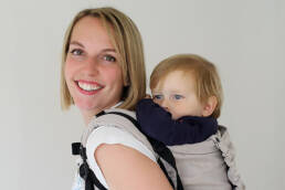 consulente babywearing monica trezzano rosa